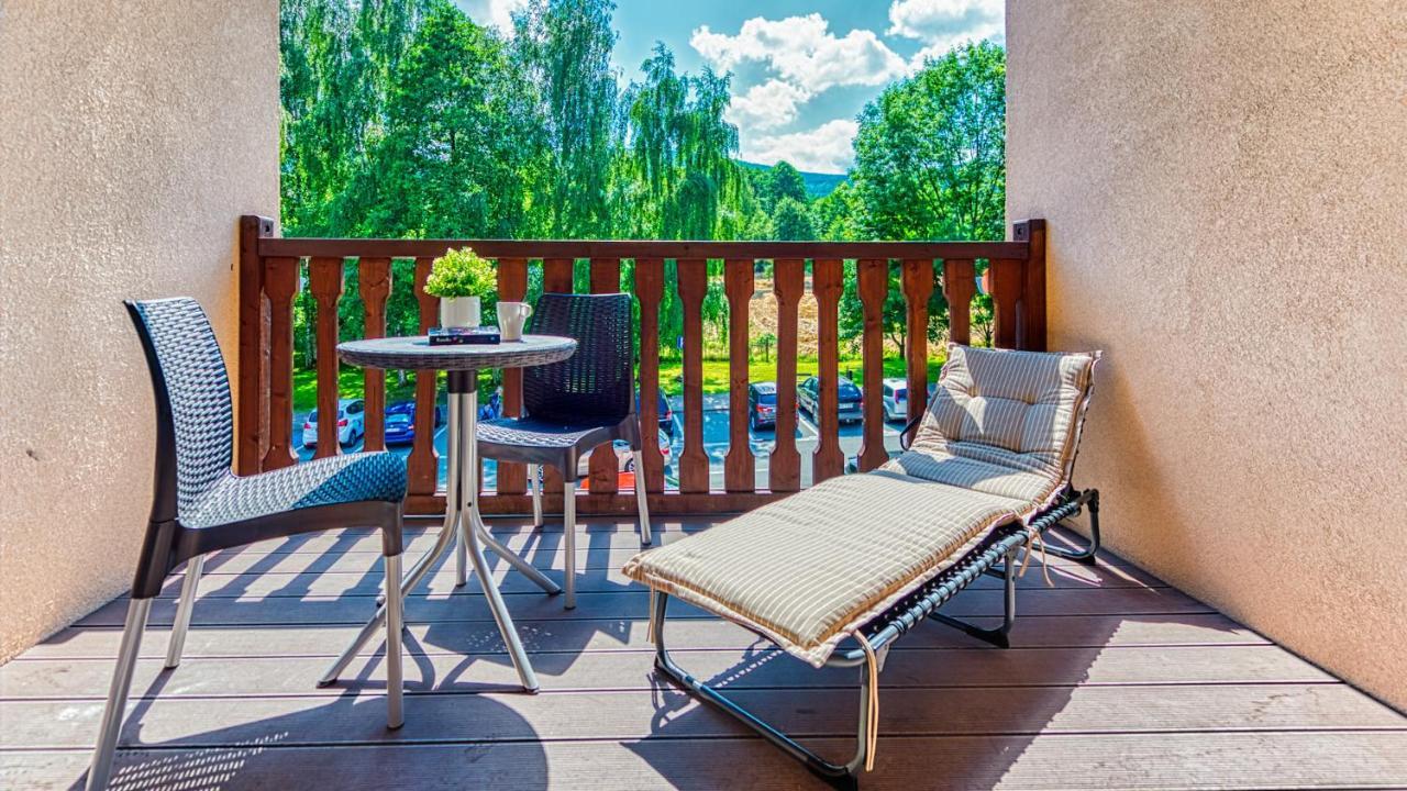 Apartamenty Centrum - Wyszynskiego 9 By Royal Aparts Świeradów-Zdrój Kültér fotó