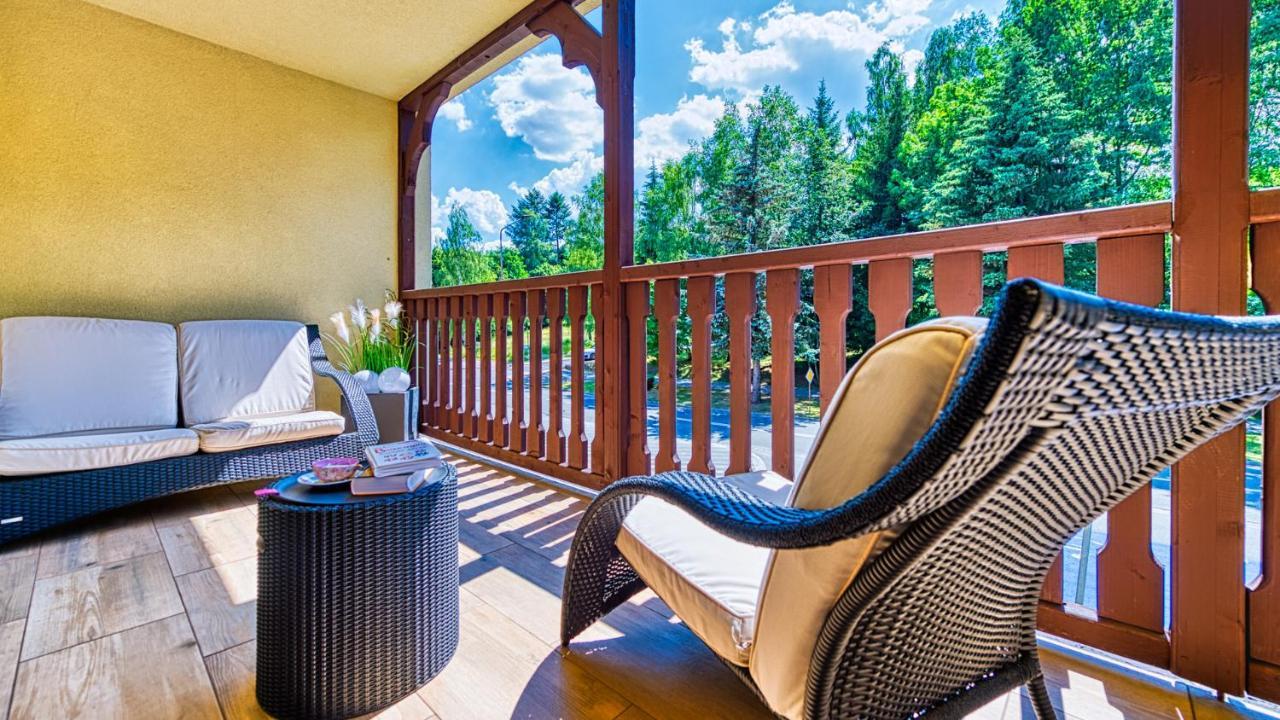 Apartamenty Centrum - Wyszynskiego 9 By Royal Aparts Świeradów-Zdrój Kültér fotó